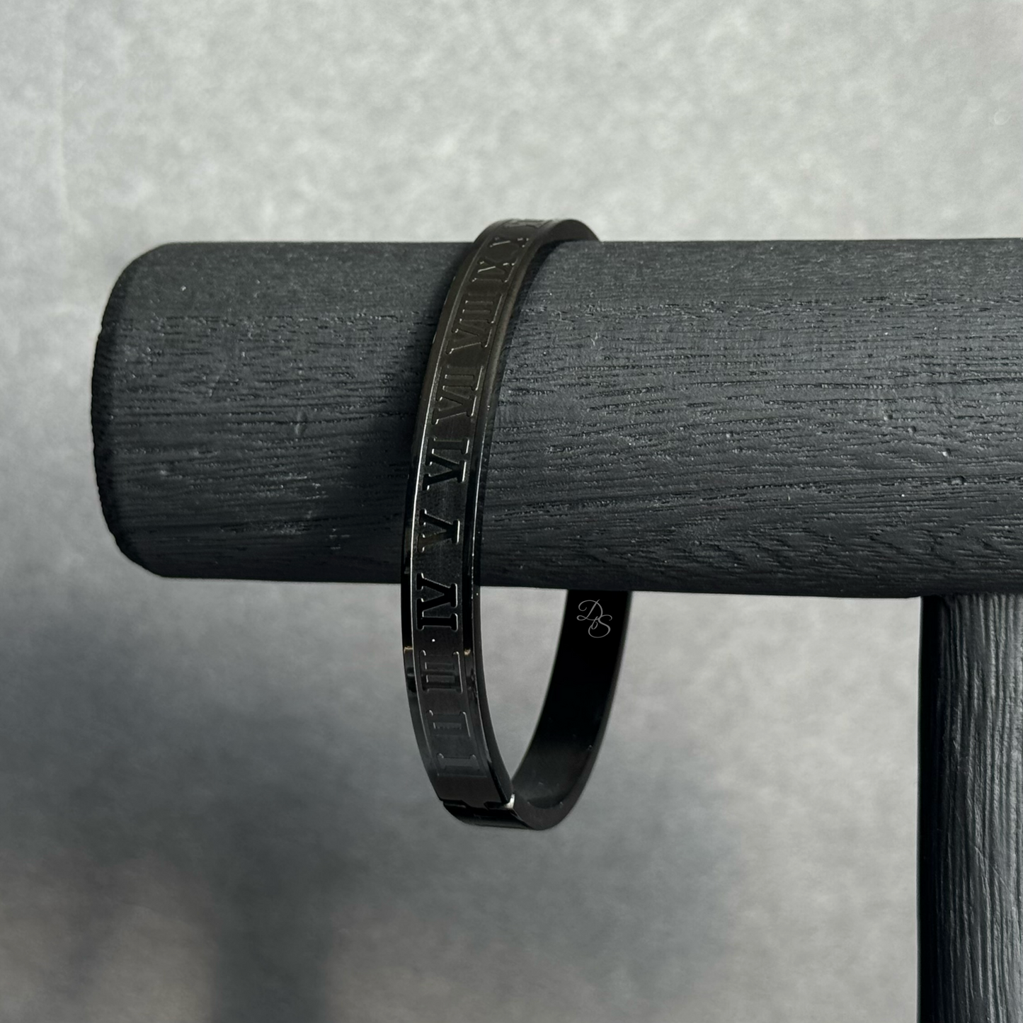 Roman Numeral Bracelet (Black)